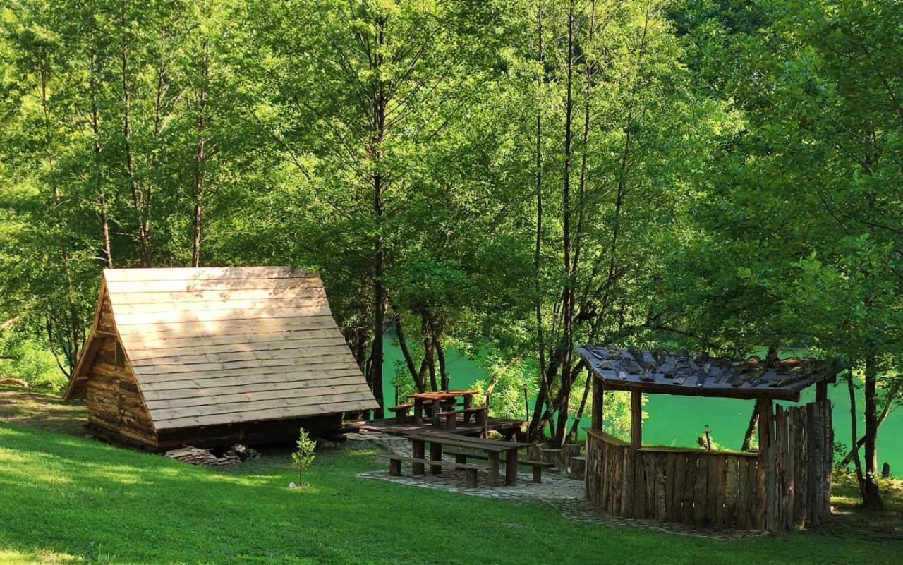 Kolibe - Robinson Camp Kupa Hotel Netretic Exterior photo